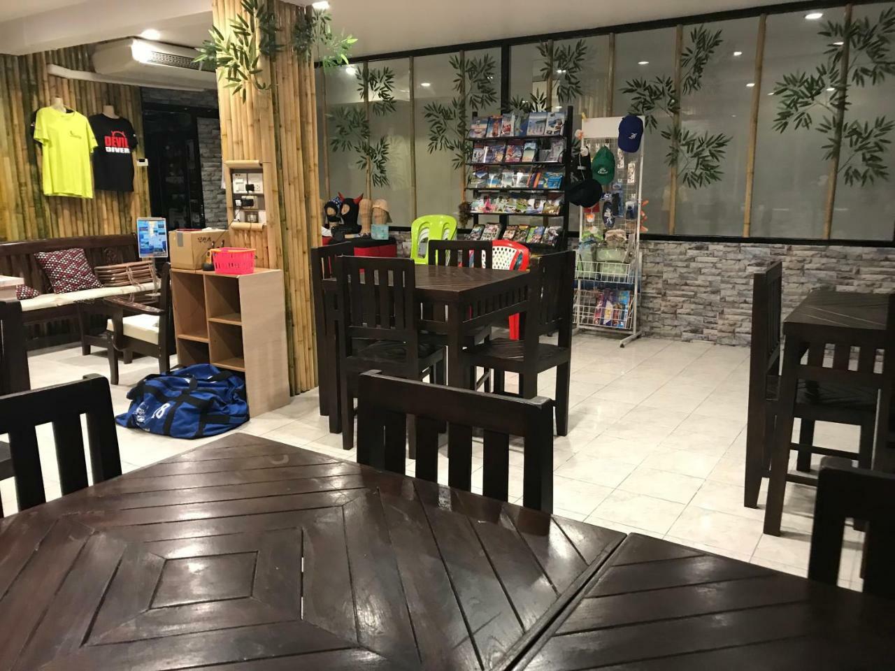 Som Guesthouse Patong Luaran gambar