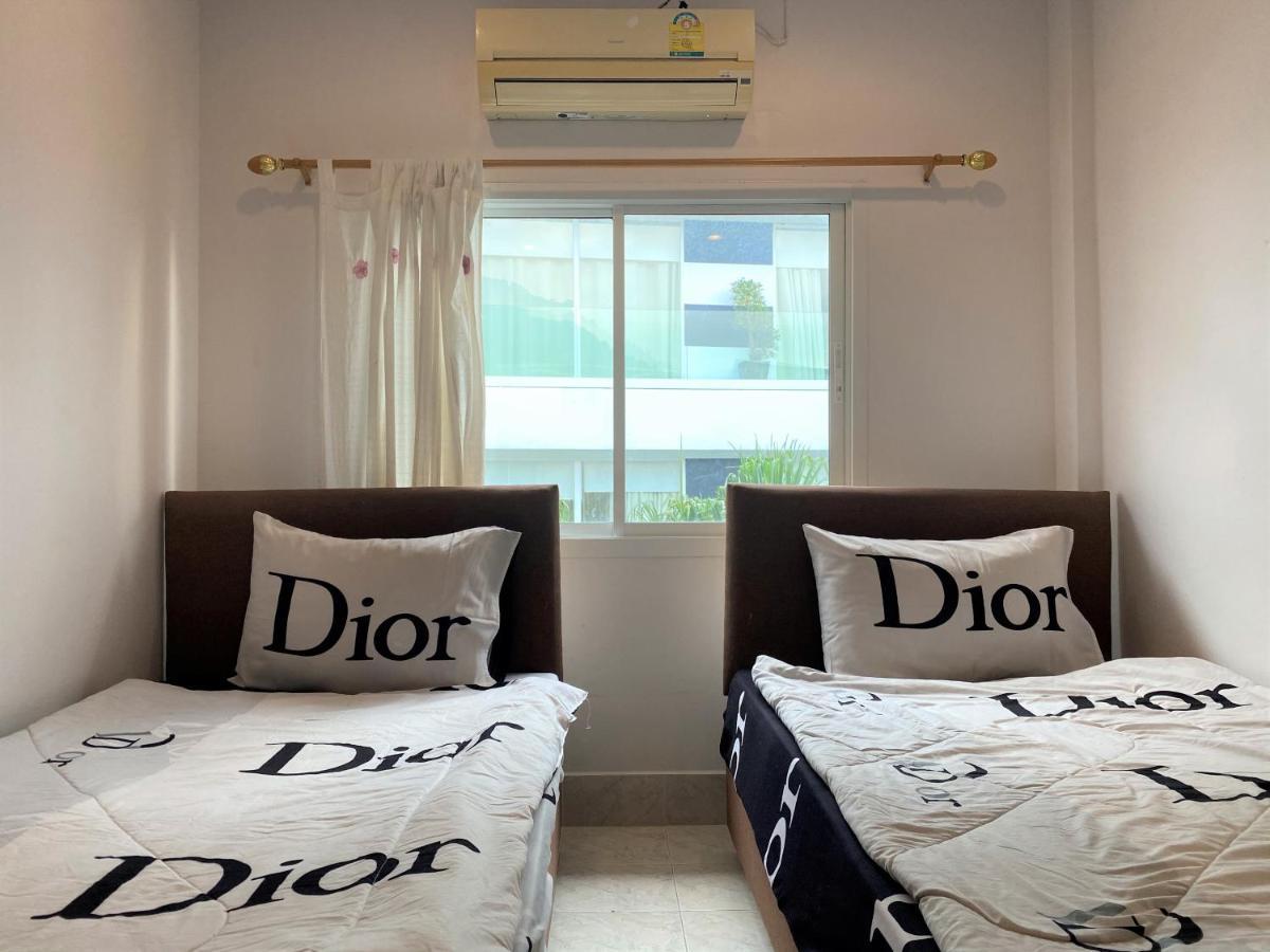 Som Guesthouse Patong Luaran gambar