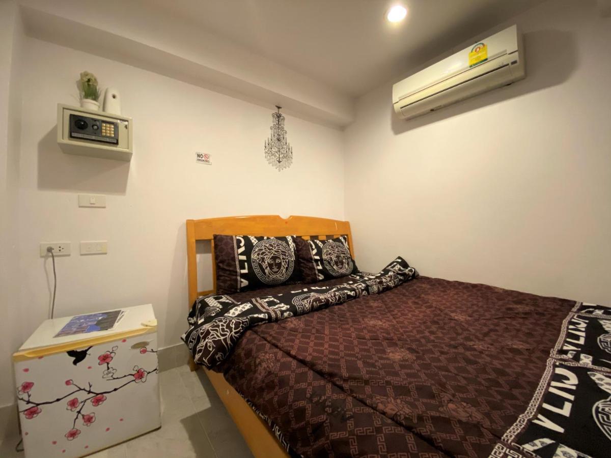 Som Guesthouse Patong Luaran gambar