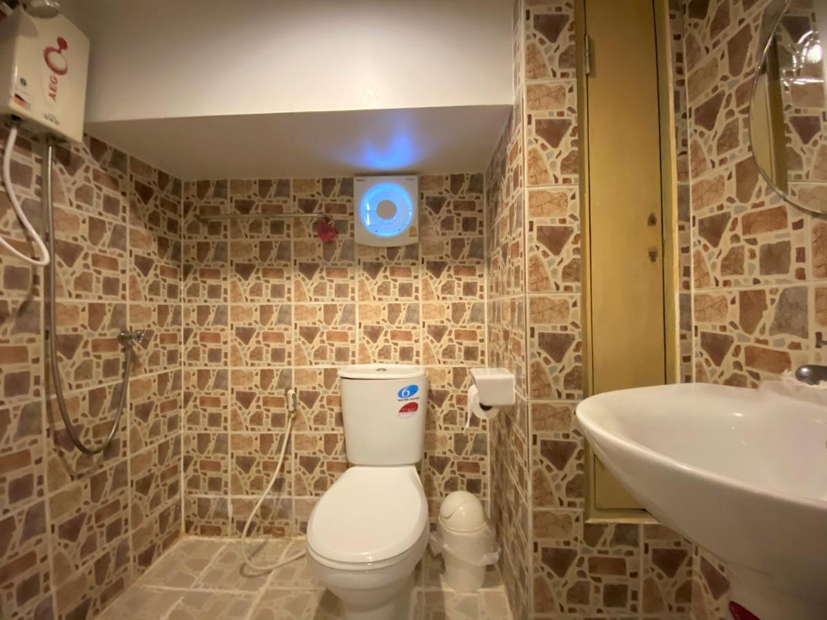Som Guesthouse Patong Luaran gambar