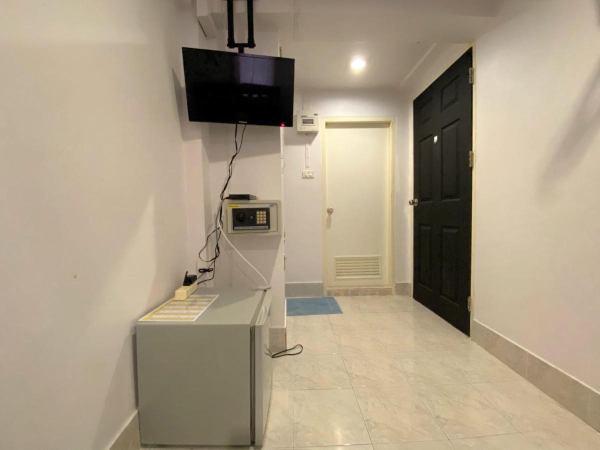 Som Guesthouse Patong Luaran gambar
