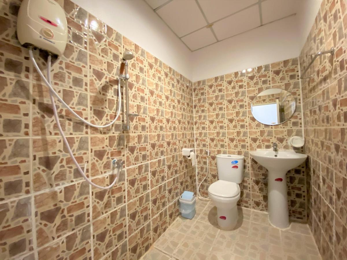 Som Guesthouse Patong Luaran gambar