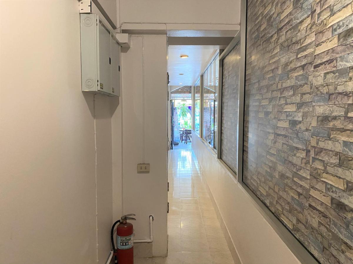 Som Guesthouse Patong Luaran gambar