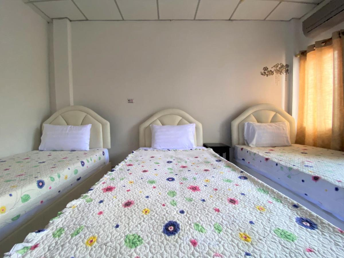 Som Guesthouse Patong Luaran gambar